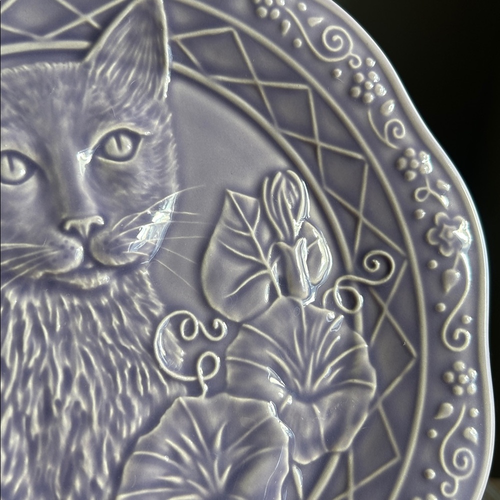 SALE Portugal The Meow Collection Patricia BA Shea Purple Majolica Cat Plates - Picture 8 of 16